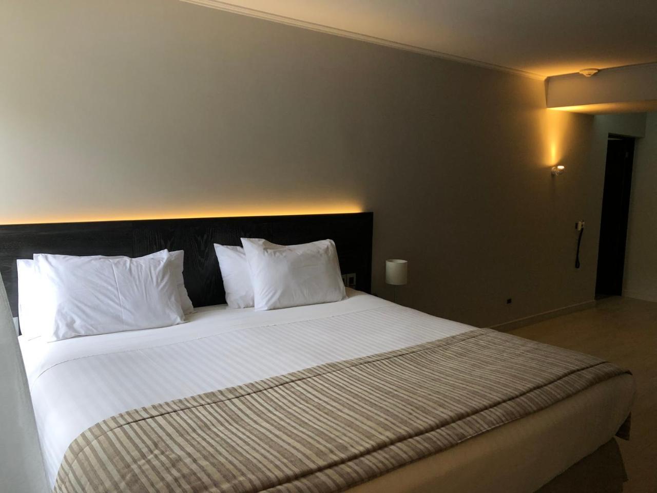 Hotel Bosque De Renaca ビニャ・デル・マール エクステリア 写真